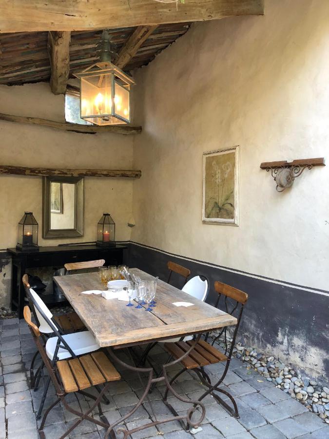 La Maison Blanche Uzes La Bastide-dʼEngras Exterior foto
